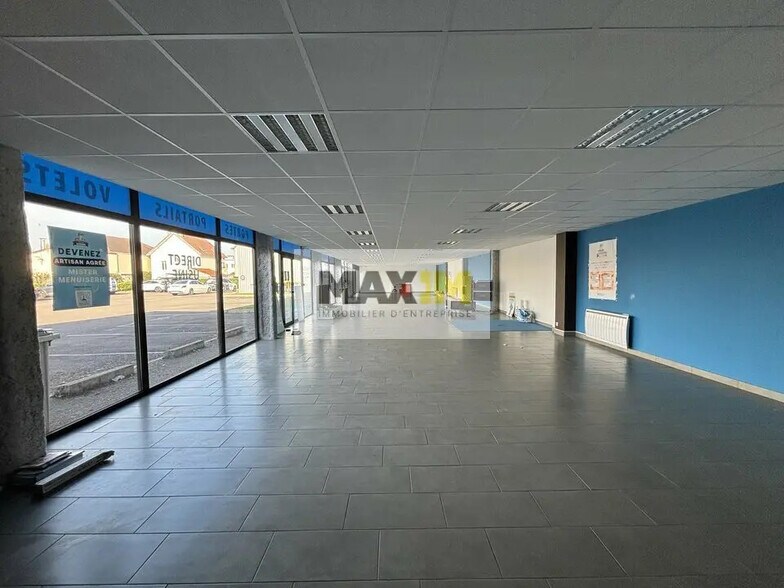 59 Avenue Roland Carraz, Chenôve for lease - Interior Photo - Image 3 of 4