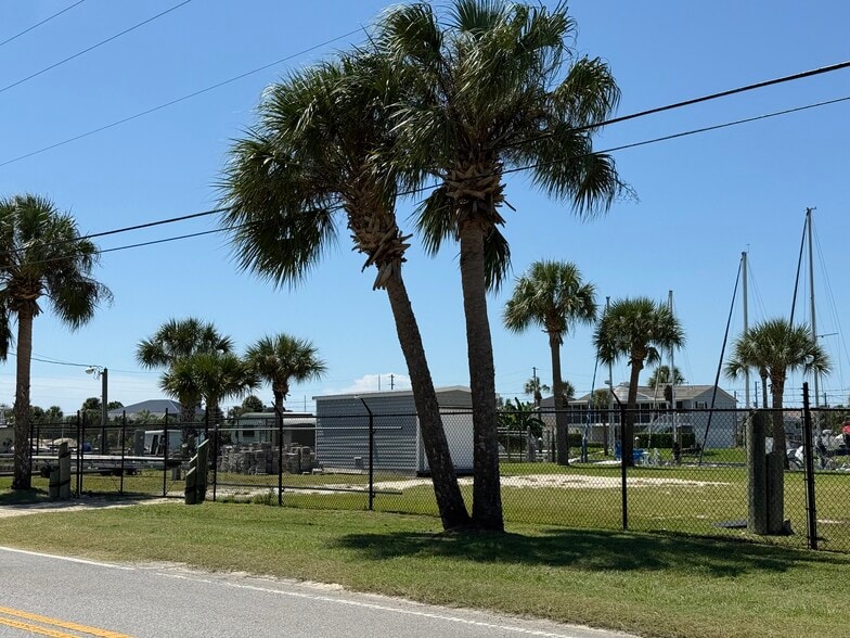 4387 Calienta St, Hernando Beach, FL for sale - Building Photo - Image 3 of 12