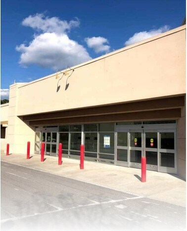 95 Mathews Dr, Hilton Head Island, SC for sale - Primary Photo - Image 1 of 1