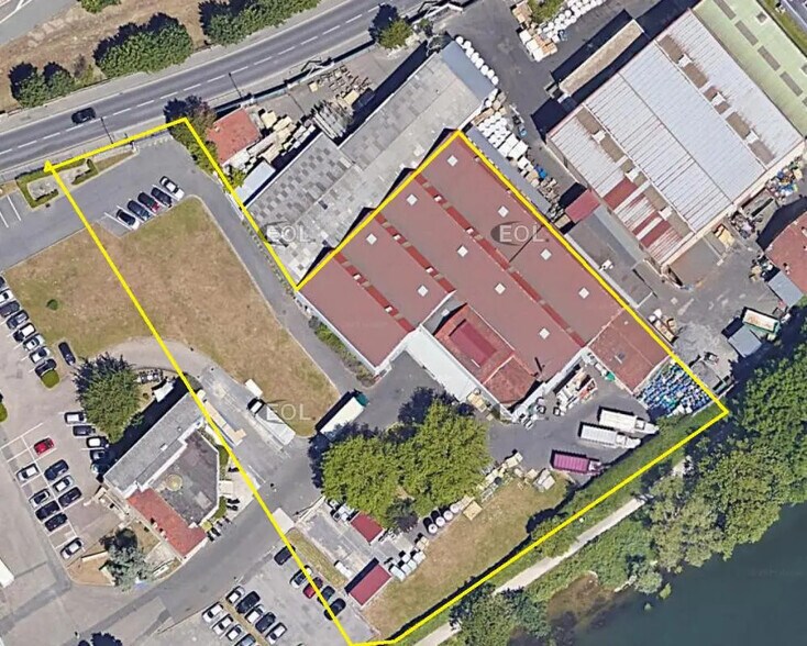 Industrial in Bezons for lease - Aerial - Image 2 of 7