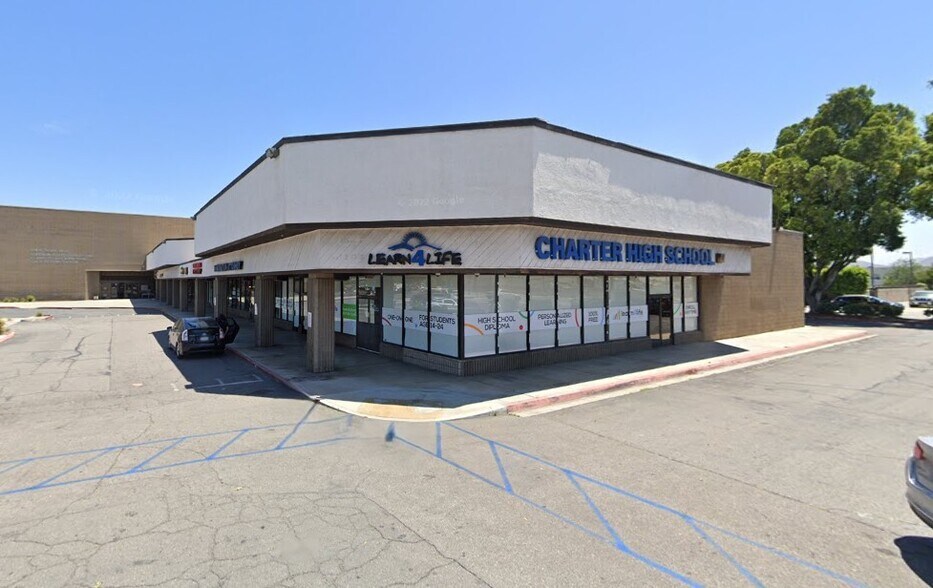 659-689 W 2nd St, San Bernardino, CA for lease - Building Photo - Image 2 of 10