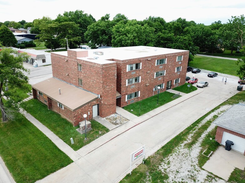 318 E Main St, Lamoni, IA for sale - Aerial - Image 1 of 1