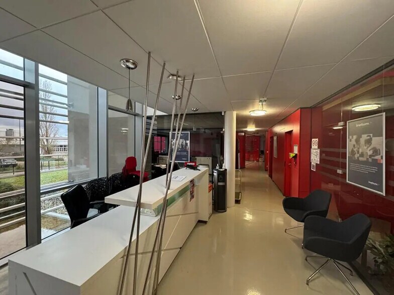 2 Rue De Courcelles, Metz for lease - Lobby - Image 3 of 10