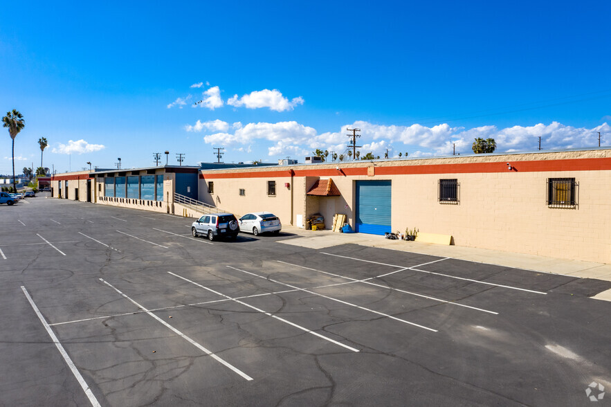 401-425 S California St, San Gabriel, CA for lease - Building Photo - Image 3 of 5