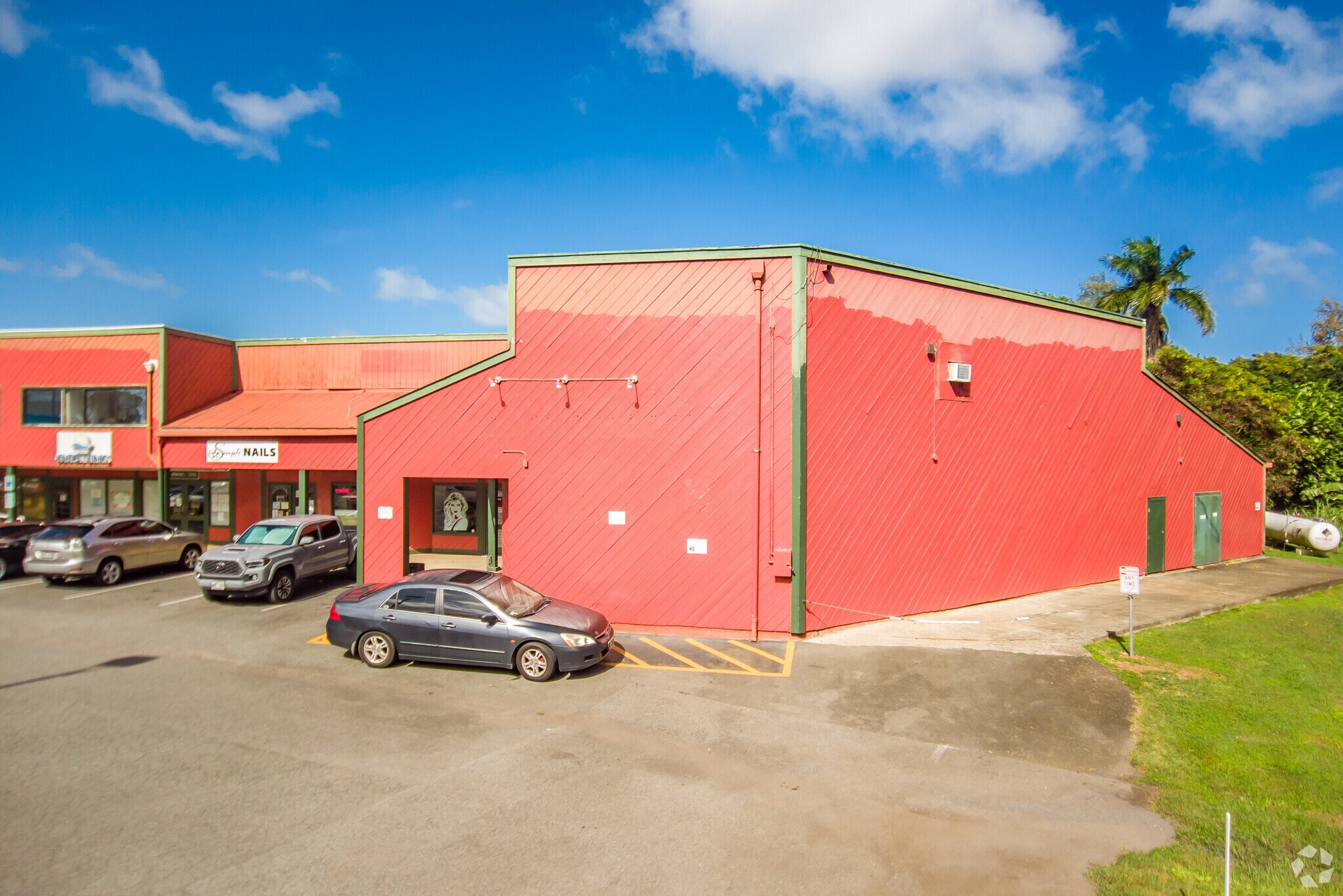 411537 Kalanianaloe Hwy, Waimanalo, HI 96795 Waimanalo Town Center