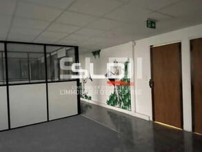 Office in Villeurbanne for sale Interior Photo- Image 2 of 8