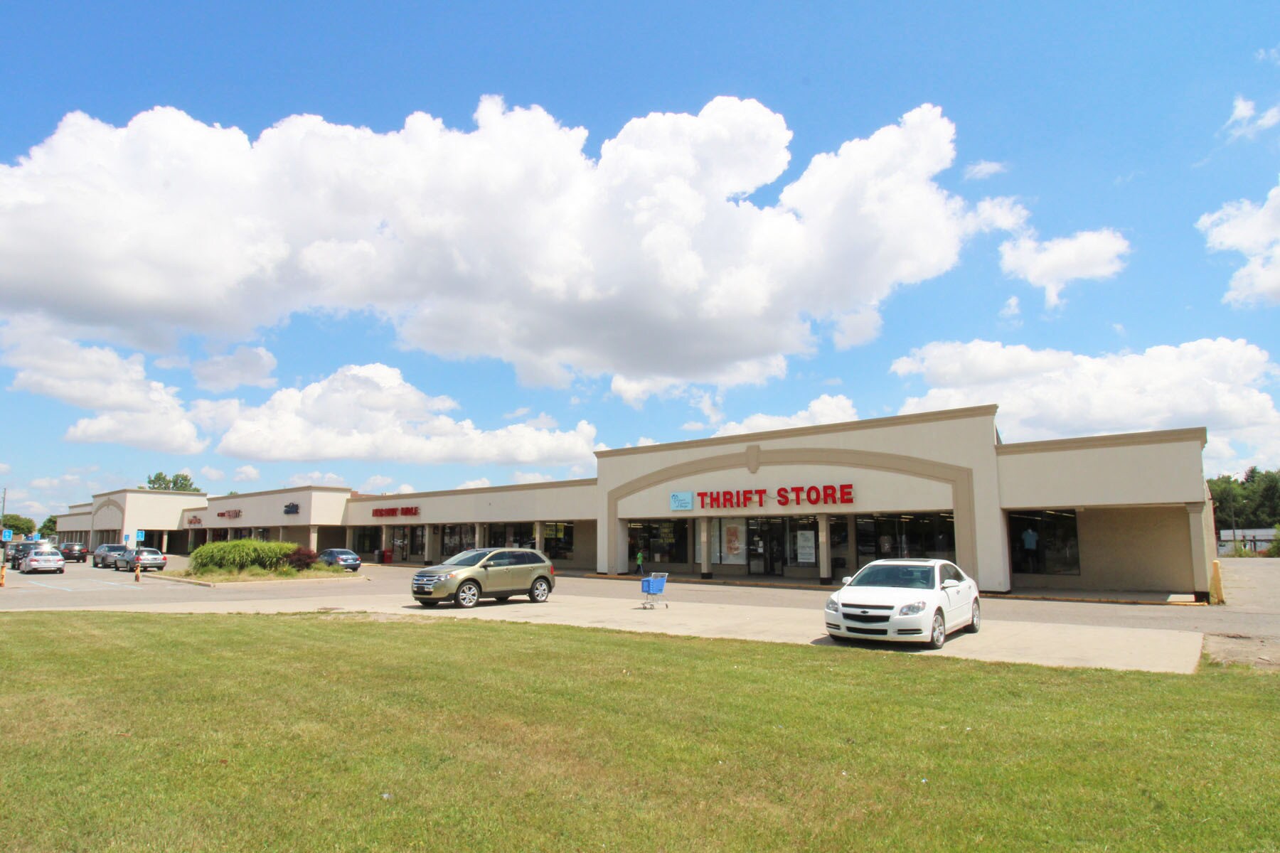 26740-26800 Dequindre Rd, Warren, MI for sale Building Photo- Image 1 of 1