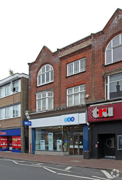 54 High St, Camberley, GU15 3RS | LoopNet