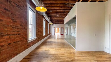 1045 Pearl St, Boulder, CO for lease Interior Photo- Image 1 of 10