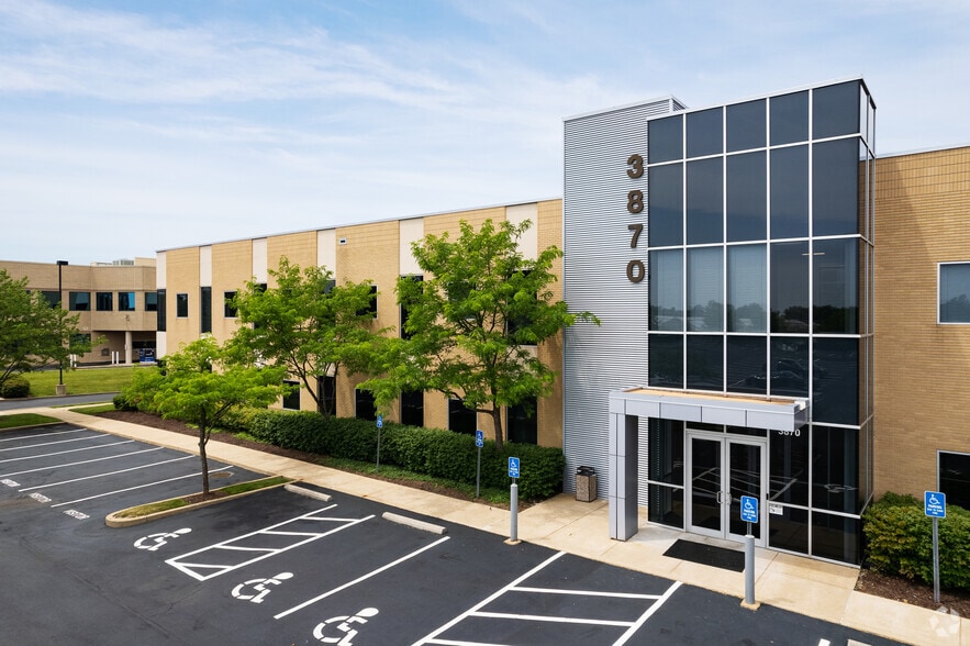 3870 S Lindbergh Blvd, Saint Louis, MO for sale - Primary Photo - Image 1 of 6