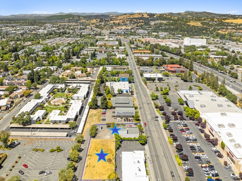 2265 Cleveland Ave, Santa Rosa, CA for sale - Building Photo - Image 2 of 10