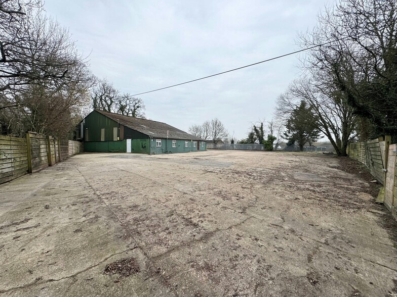 Thompsons Ln, Winchester for lease - Building Photo - Image 3 of 9