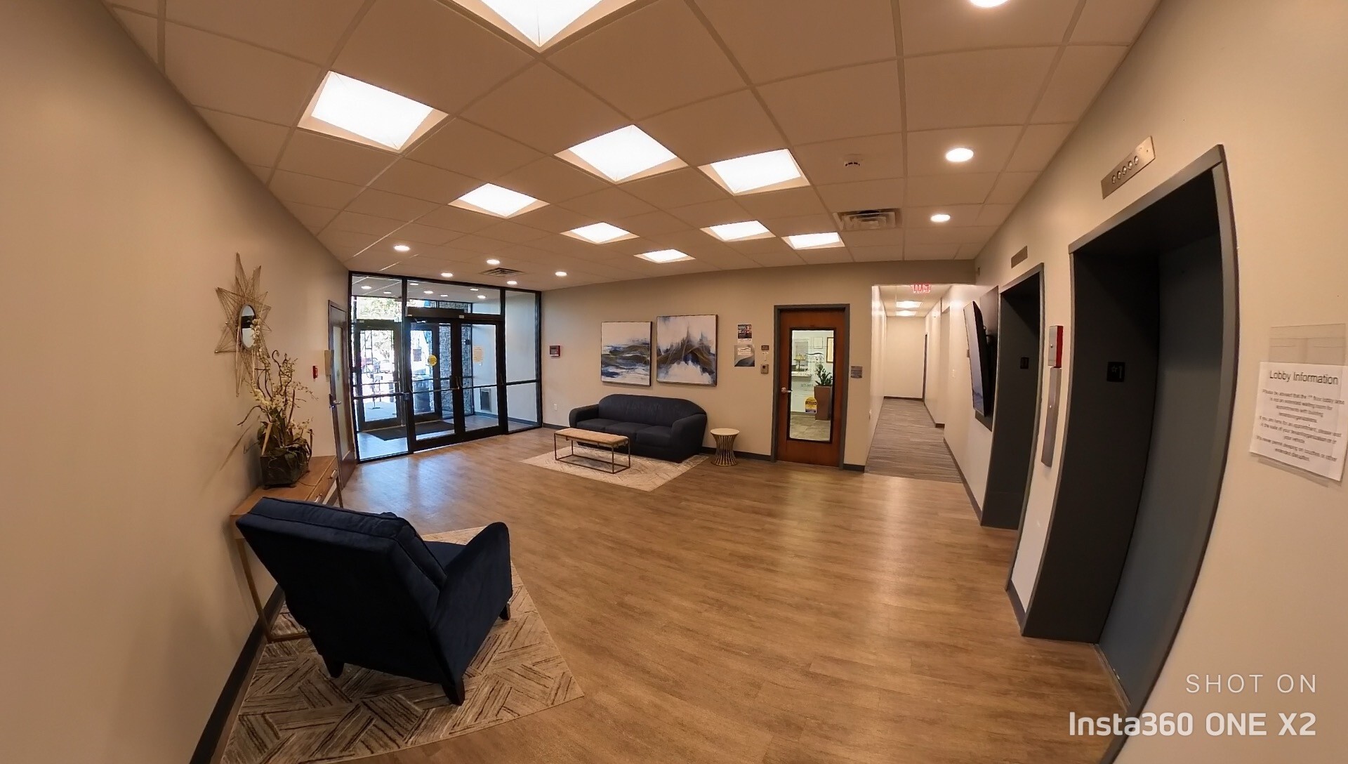 4755 Kingsway Dr, Indianapolis, IN for lease Interior Photo- Image 1 of 3