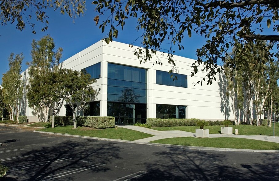 35 Parker, Irvine, CA for lease - Building Photo - Image 2 of 4