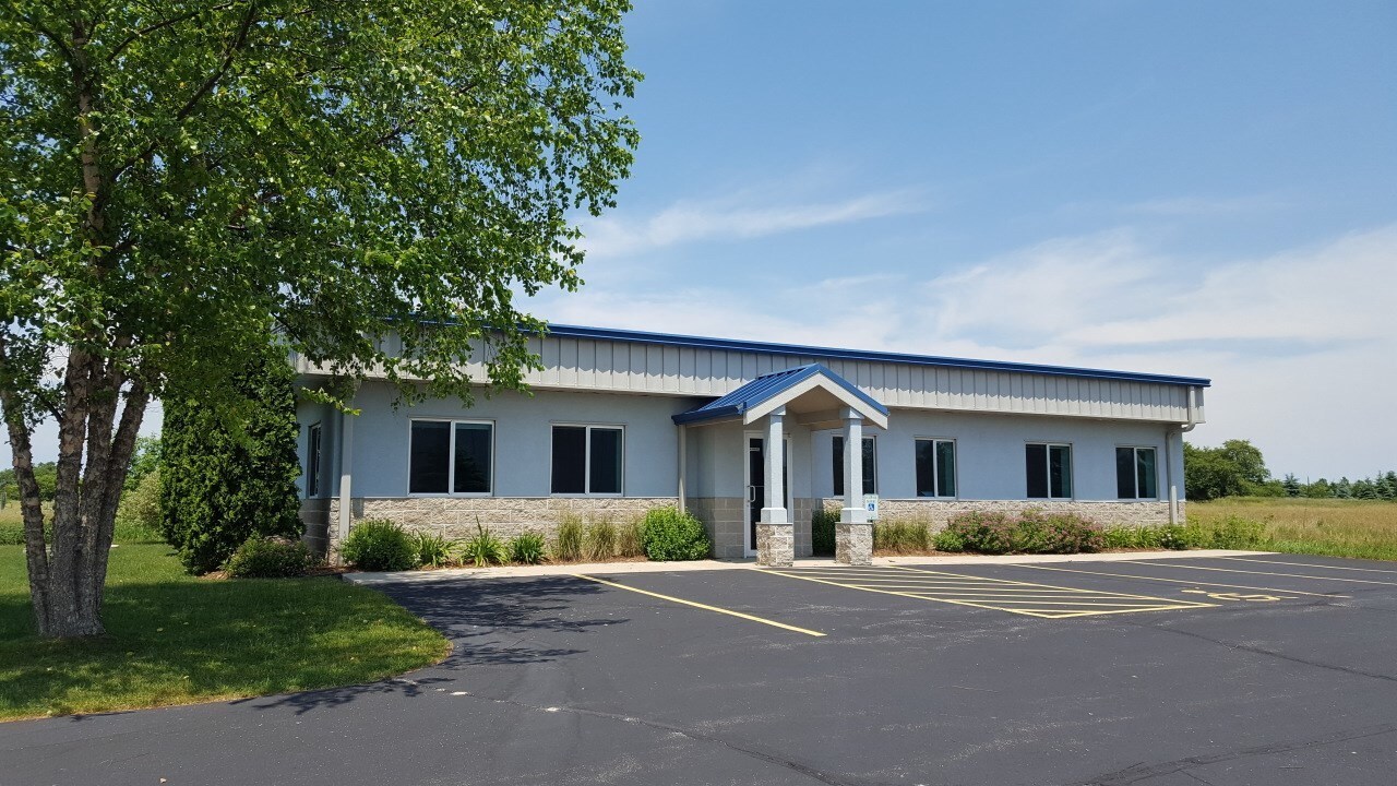 Office in Eagle, WI for sale Primary Photo- Image 1 of 1