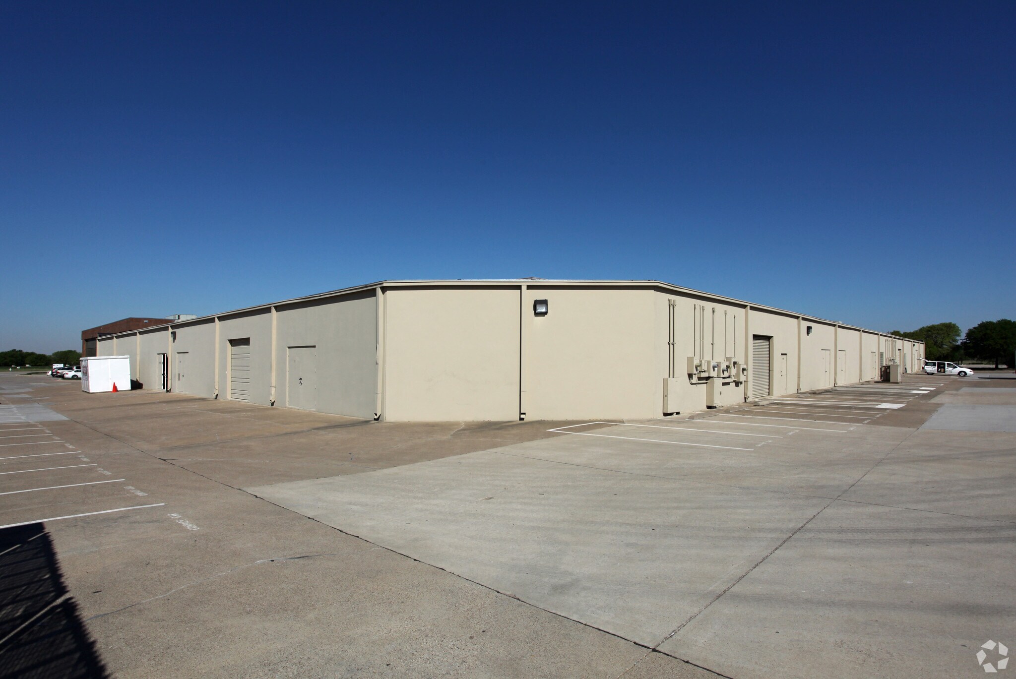 11498 Luna Rd, Farmers Branch, TX 75234 Crown Plaza