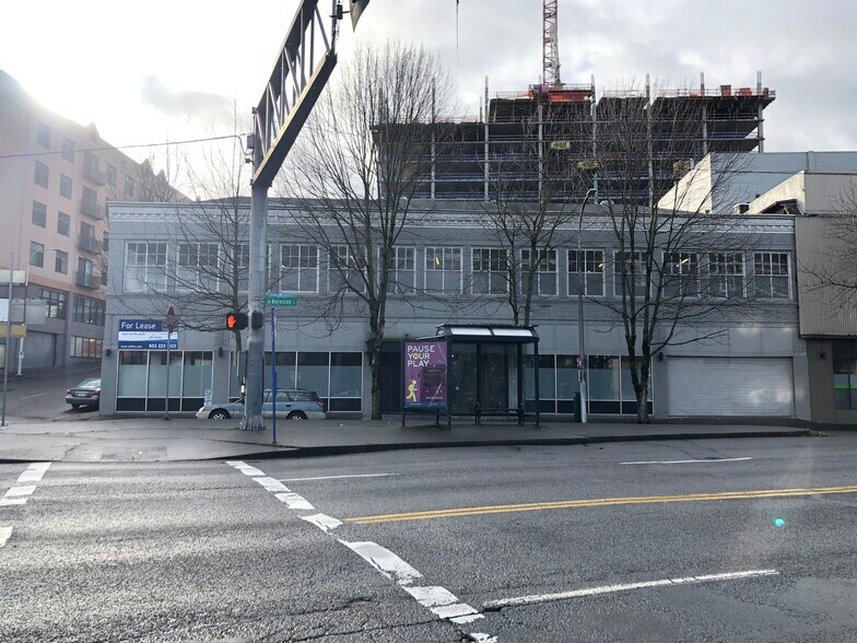 1512 W Burnside St, Portland, OR for lease - Building Photo - Image 2 of 14