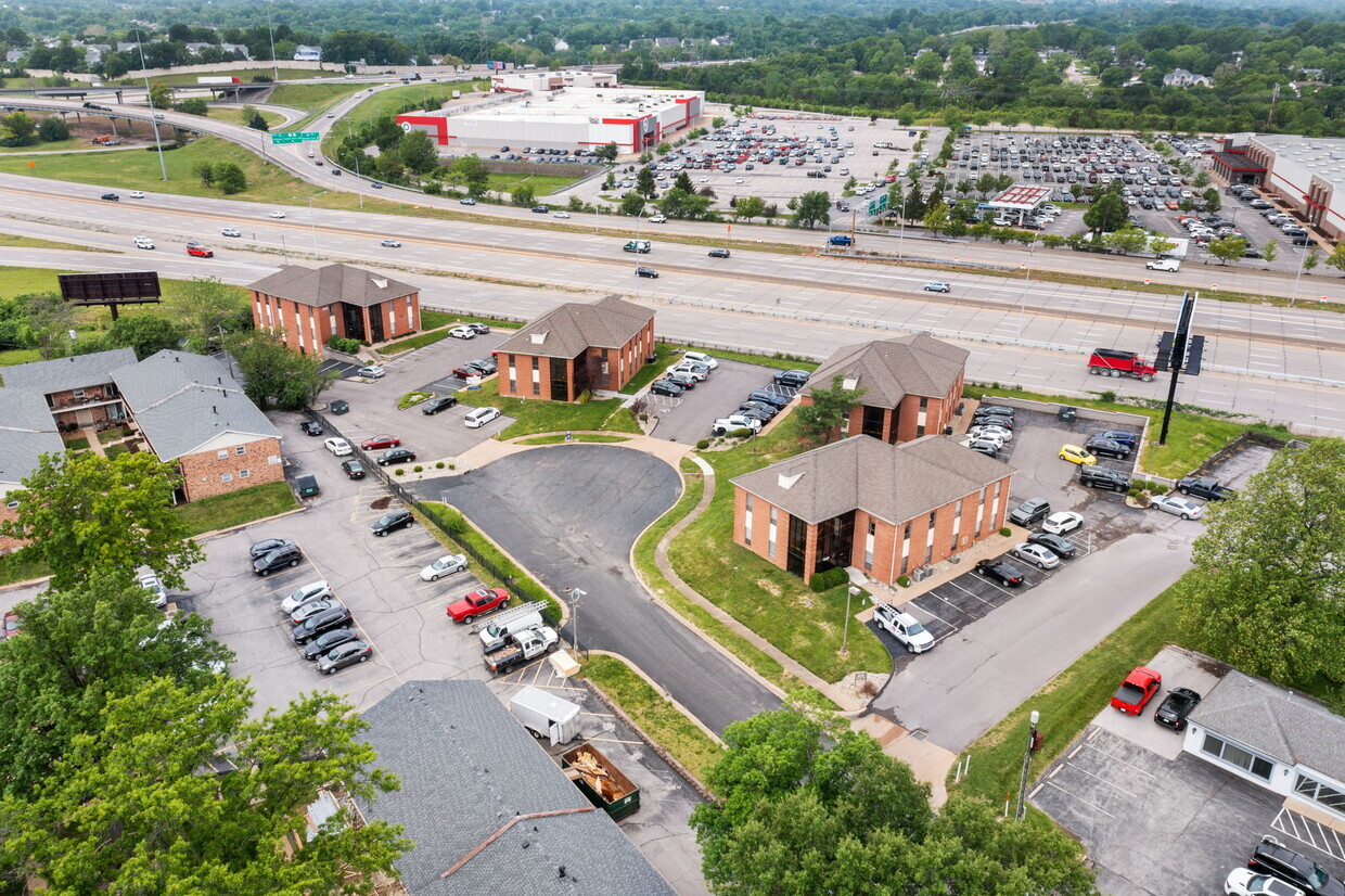 4171-4193 Crescent Dr, Saint Louis, MO for sale Building Photo- Image 1 of 101