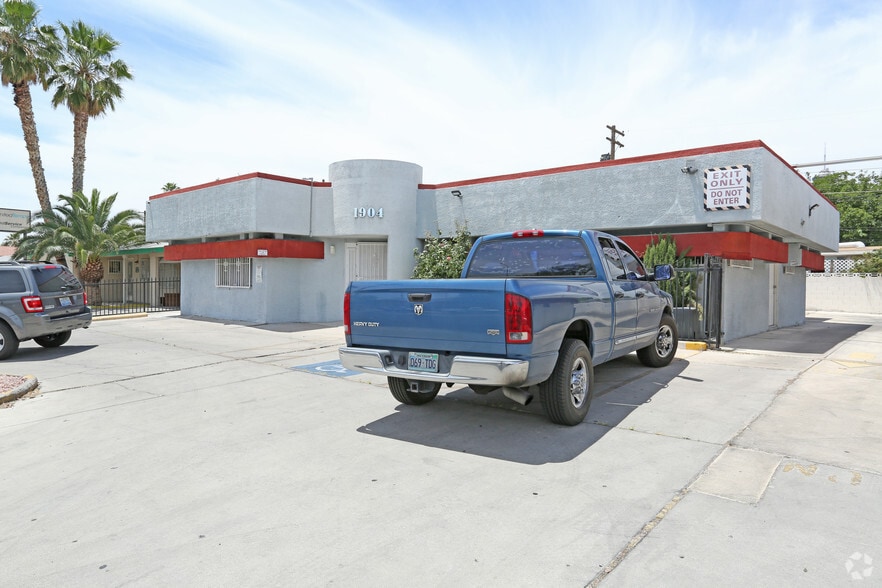 1904 S Maryland Pky, Las Vegas, NV for sale - Primary Photo - Image 1 of 1