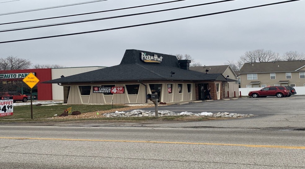 12571 State Route 143, Highland, IL for sale - Primary Photo - Image 1 of 1