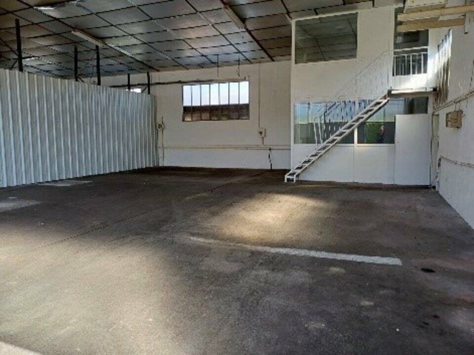 Flex in Cruet for lease Interior Photo- Image 1 of 3