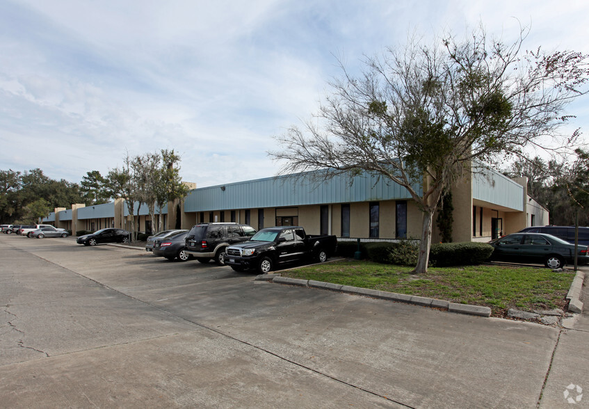 5401-5481 Bryant Ave, Sanford, FL for lease - Primary Photo - Image 1 of 9