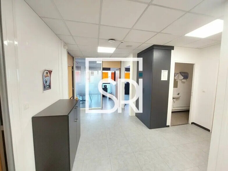 Office in Aubière for lease - Building Photo - Image 3 of 10