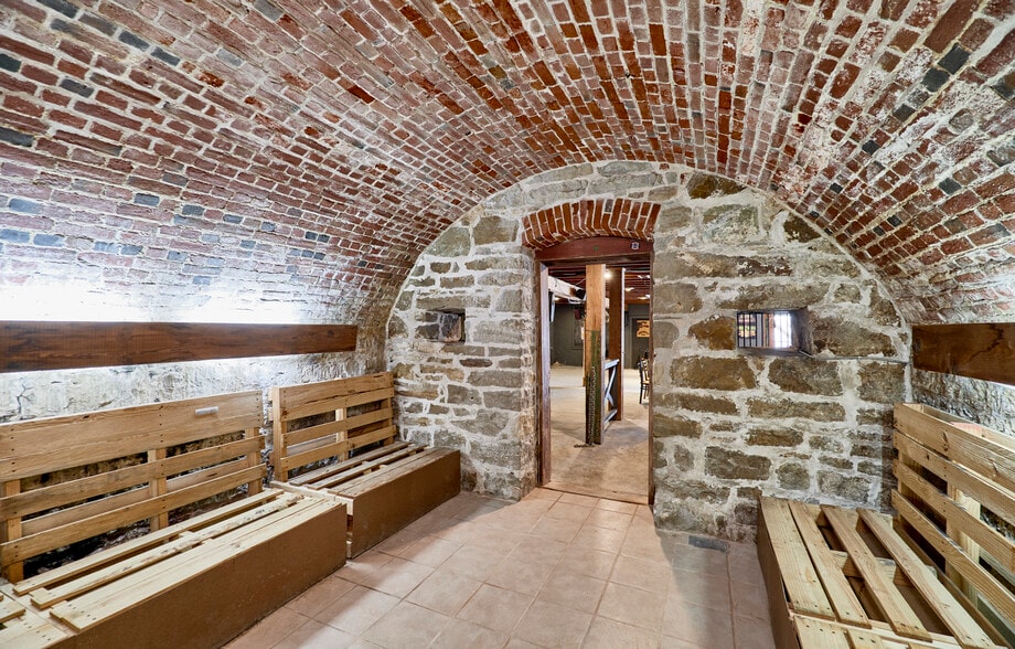 113 W 5th St, Hermann, MO for sale - Building Photo - Image 2 of 19