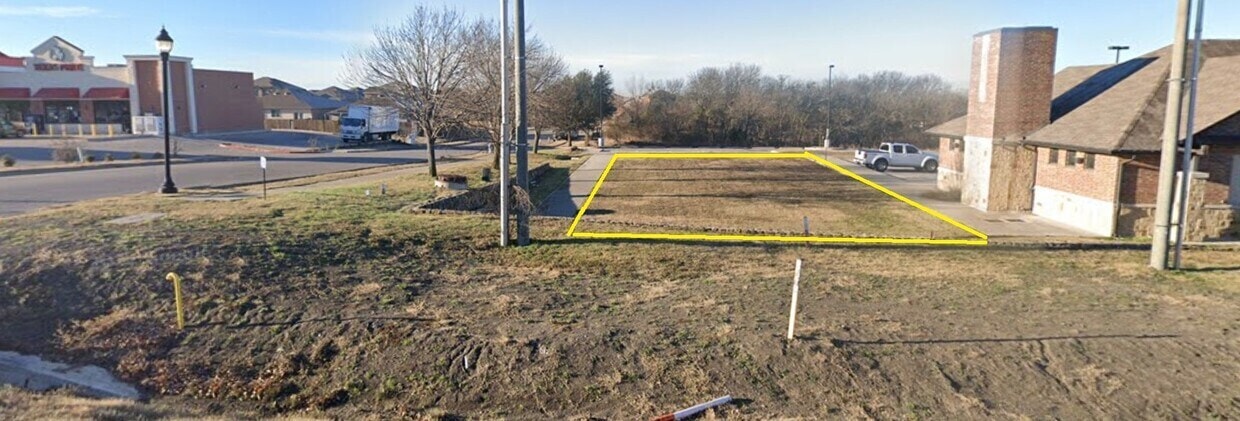 2049 Sunnybrook Dr, Forney, TX for lease Building Photo- Image 1 of 5