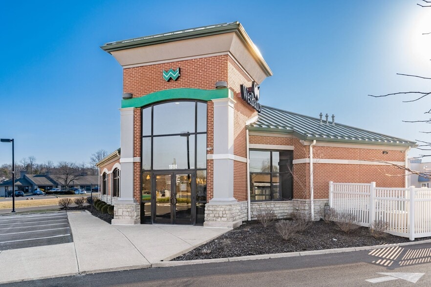 1880 Baltimore-Reynoldsburg Rd, Reynoldsburg, OH for sale - Building Photo - Image 2 of 13