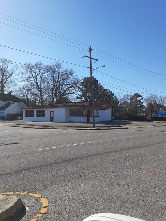 4209 Indian River Rd, Chesapeake, VA 23325