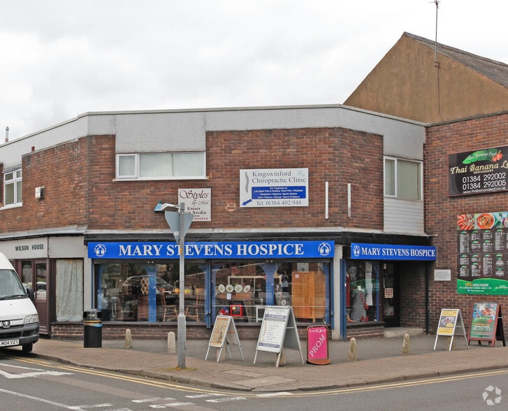 44 Market St, Kingswinford for lease - Building Photo - Image 2 of 3