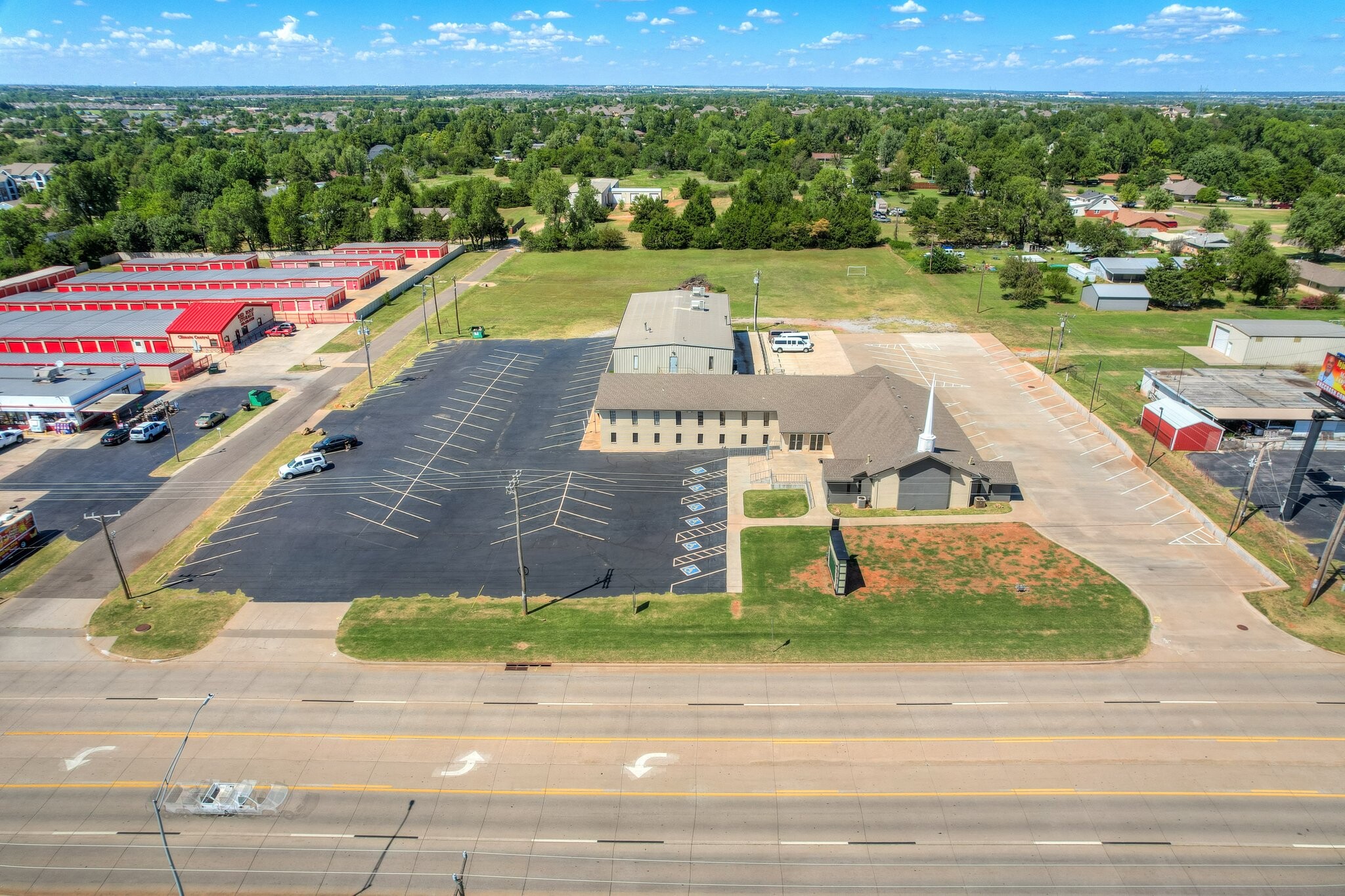 601 E State Highway 152, Mustang, OK for sale Primary Photo- Image 1 of 12