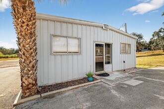 1033 Hooks St, Clermont, FL for lease Interior Photo- Image 1 of 10