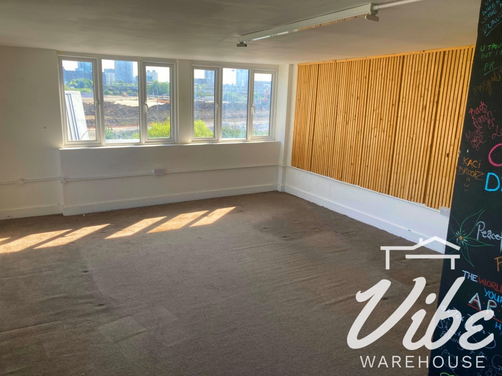 455 Wick Ln, London for sale Interior Photo- Image 1 of 1