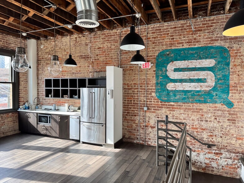 206 Edgewood Ave SE, Atlanta, GA for sale - Building Photo - Image 3 of 9