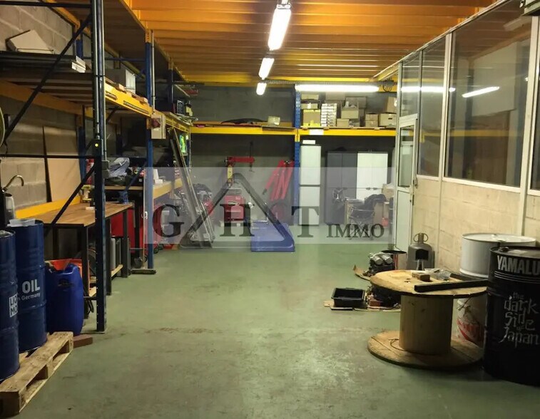 Industrial in Montgeron for sale - Interior Photo - Image 2 of 4