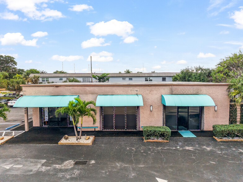 Office in Pembroke Pines, FL for sale - Building Photo - Image 3 of 24