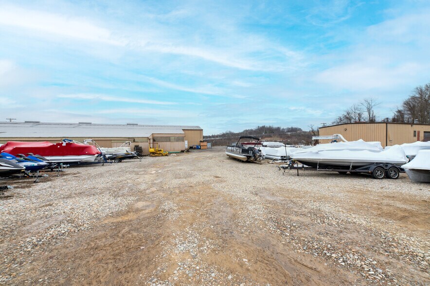 2101 Pleasant Valley Rd, Fairmont, WV for sale - Building Photo - Image 2 of 14