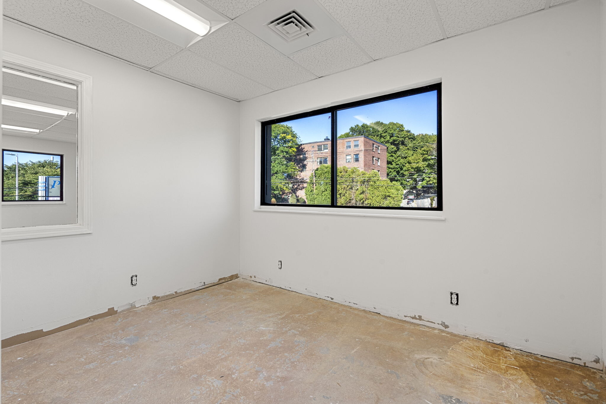 125 Main St, Stoneham, MA for lease Building Photo- Image 1 of 7