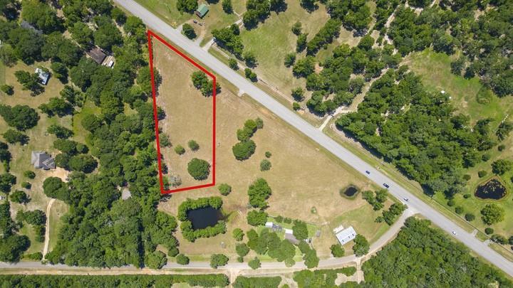 1 FM 1097, Willis, TX for sale - Primary Photo - Image 1 of 7