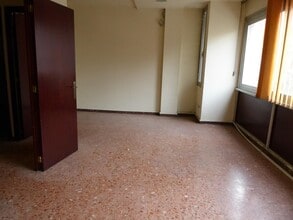 Office in Manresa, Barcelona for lease Interior Photo- Image 2 of 5