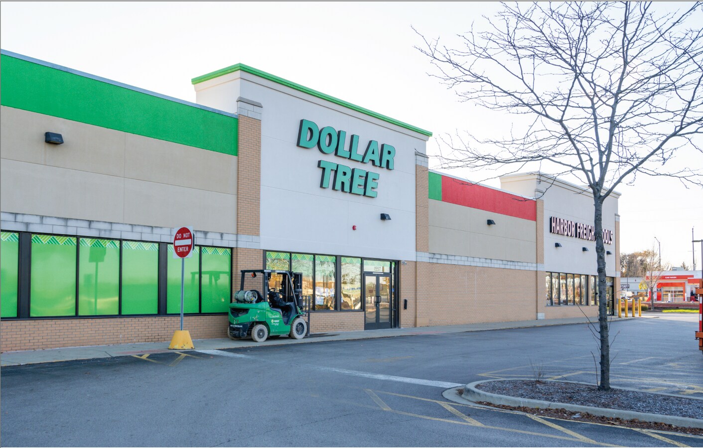 15571559 Irving Park Rd, Hanover Park, IL 60133 Harbor Freight Tools