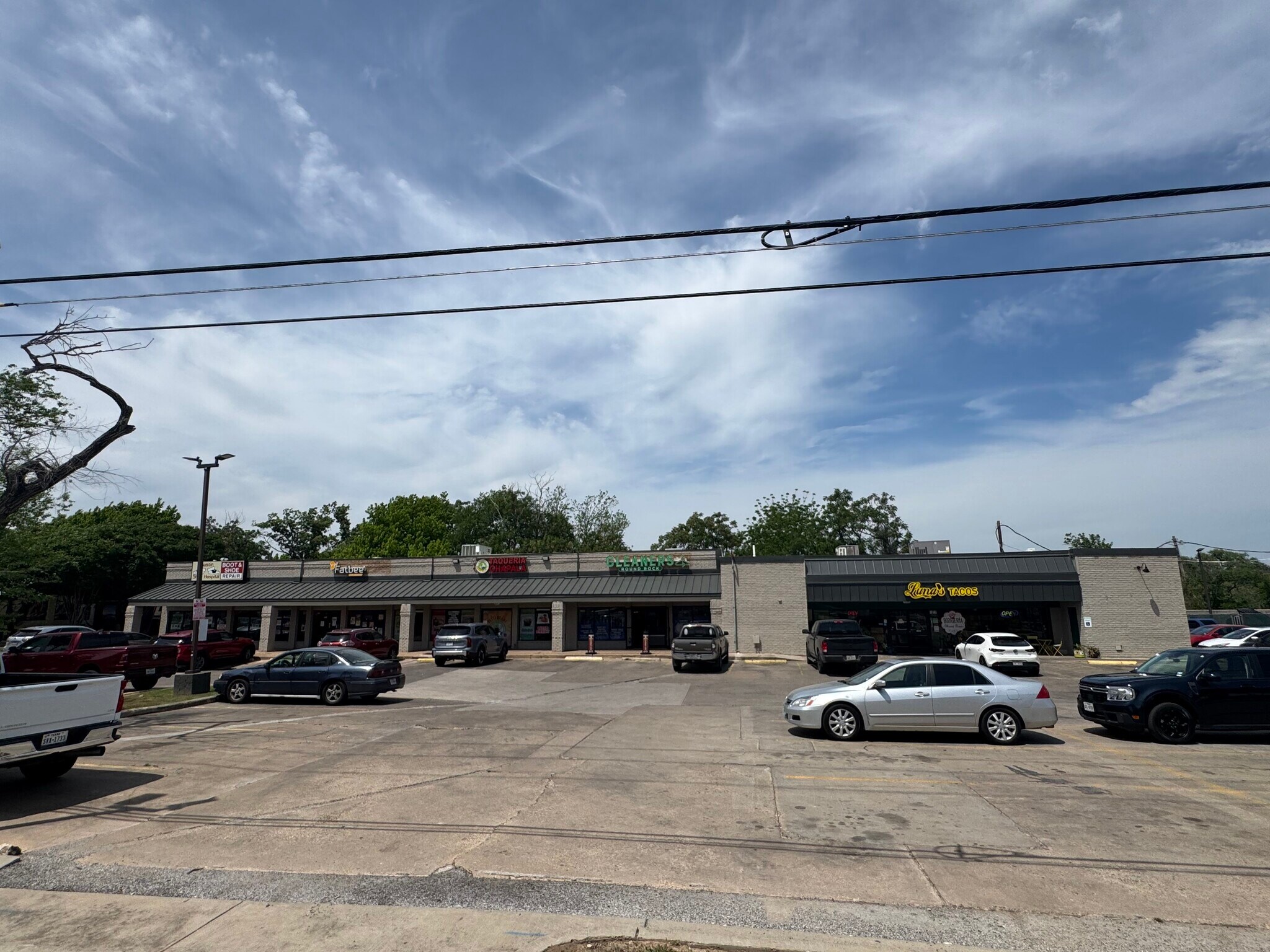 1300-1330 Round Rock Ave, Round Rock, TX for lease Building Photo- Image 1 of 4