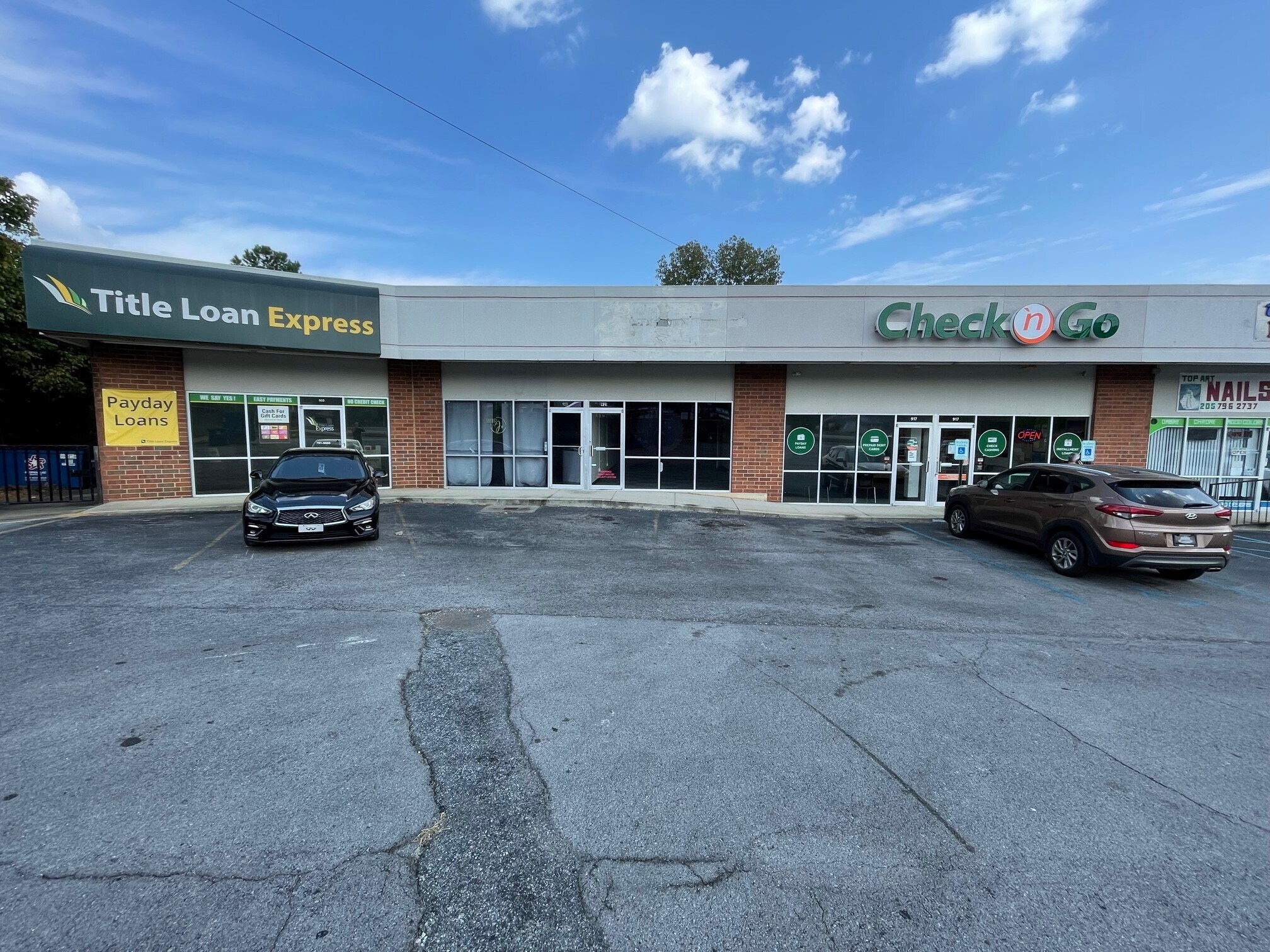 901-925 Forestdale Blvd, Birmingham, AL for lease Building Photo- Image 1 of 3