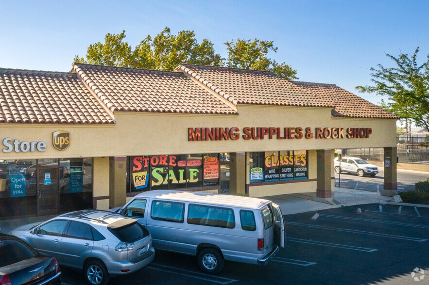 16922 Main St, Hesperia, CA for lease - Building Photo - Image 2 of 6