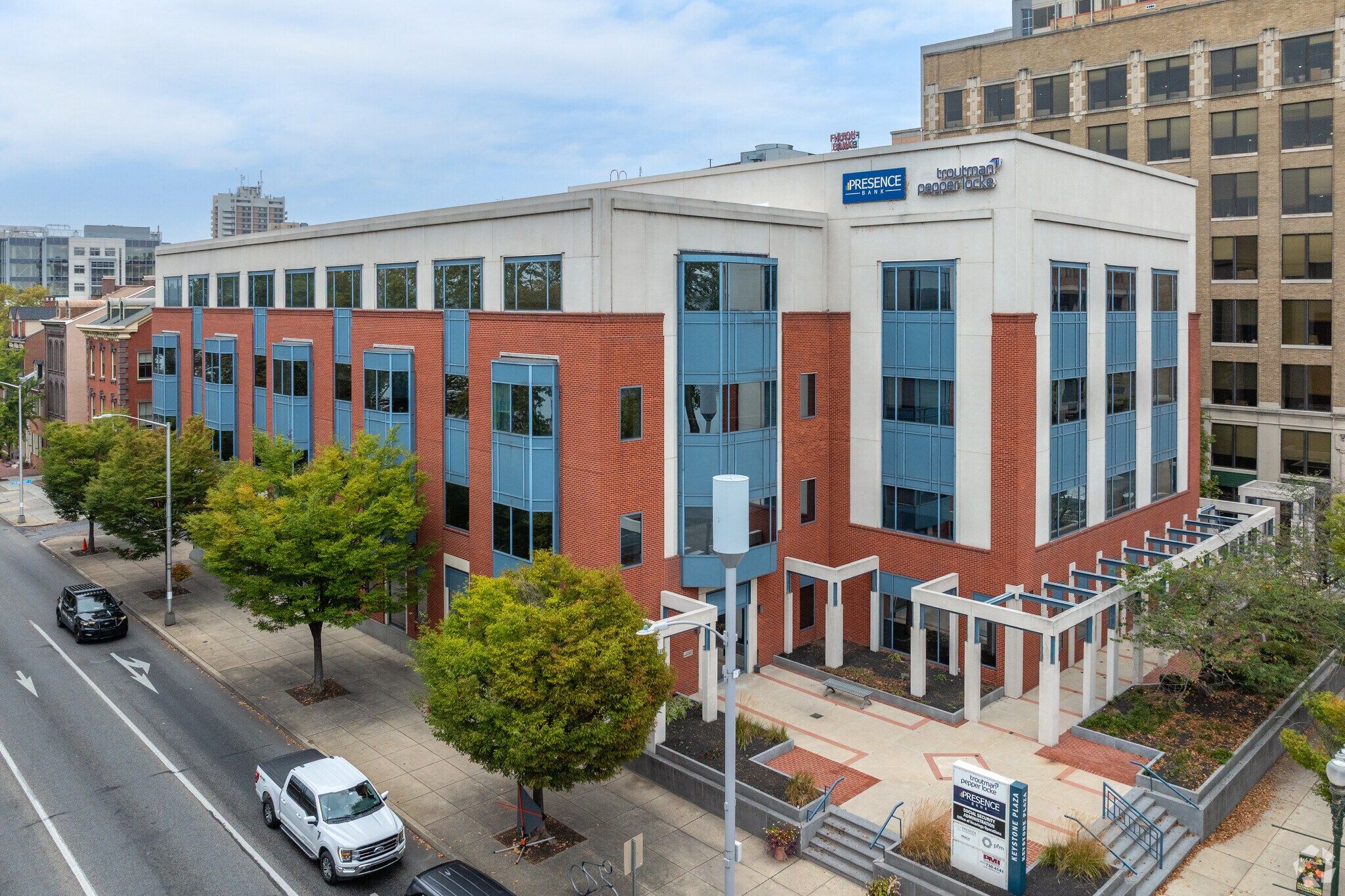 1 Keystone Plz, Harrisburg, PA for sale Primary Photo- Image 1 of 1