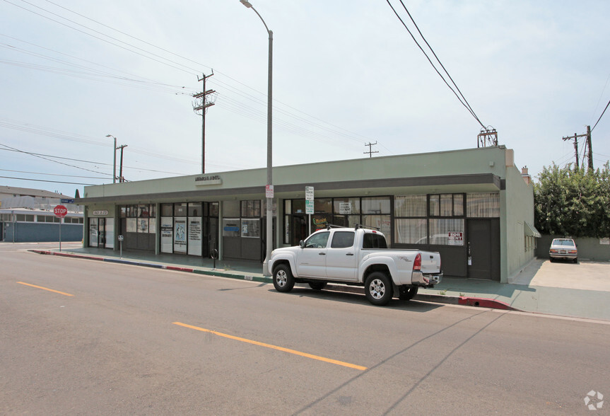 601-611 W 6th St, San Pedro, CA for lease - Building Photo - Image 3 of 13