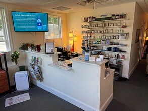 102 Peters St, North Andover, MA for lease Interior Photo- Image 2 of 6