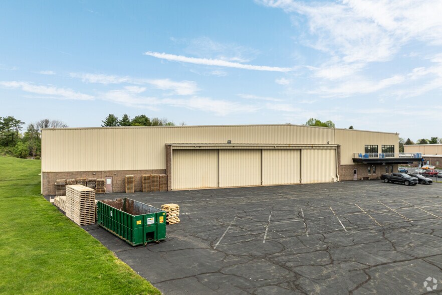 1210 American Blvd, West Chester, PA for lease - Building Photo - Image 2 of 12